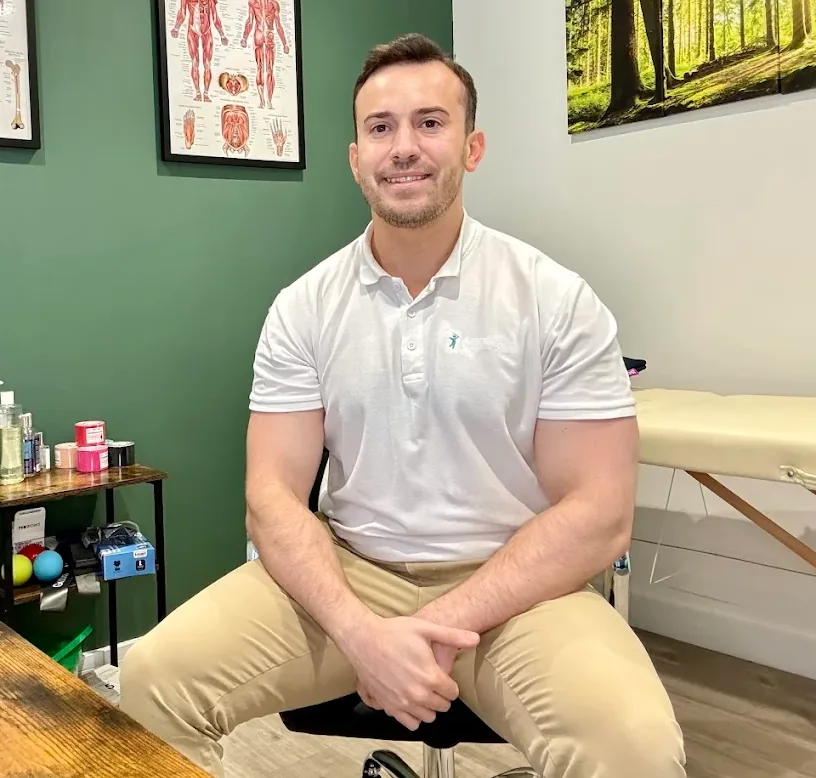Josh Devine, specialist MSK physiotherapist, Rainham